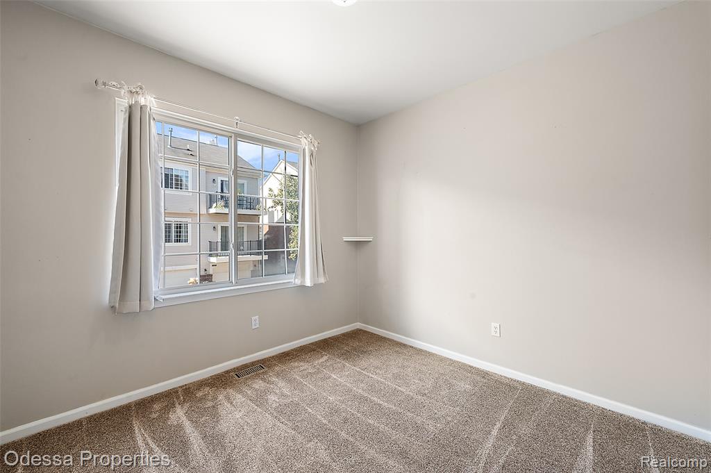 43103 Strand Drive, Sterling Heights, MI 48313 — Photo 18