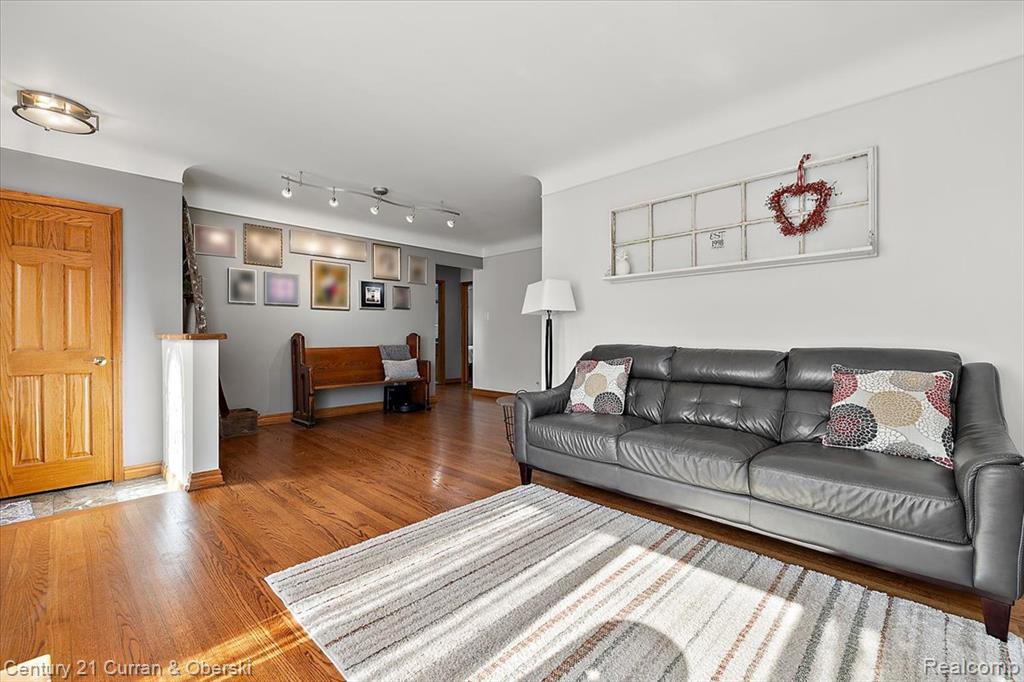 7841 Randy Drive, Westland, MI — Photo 6