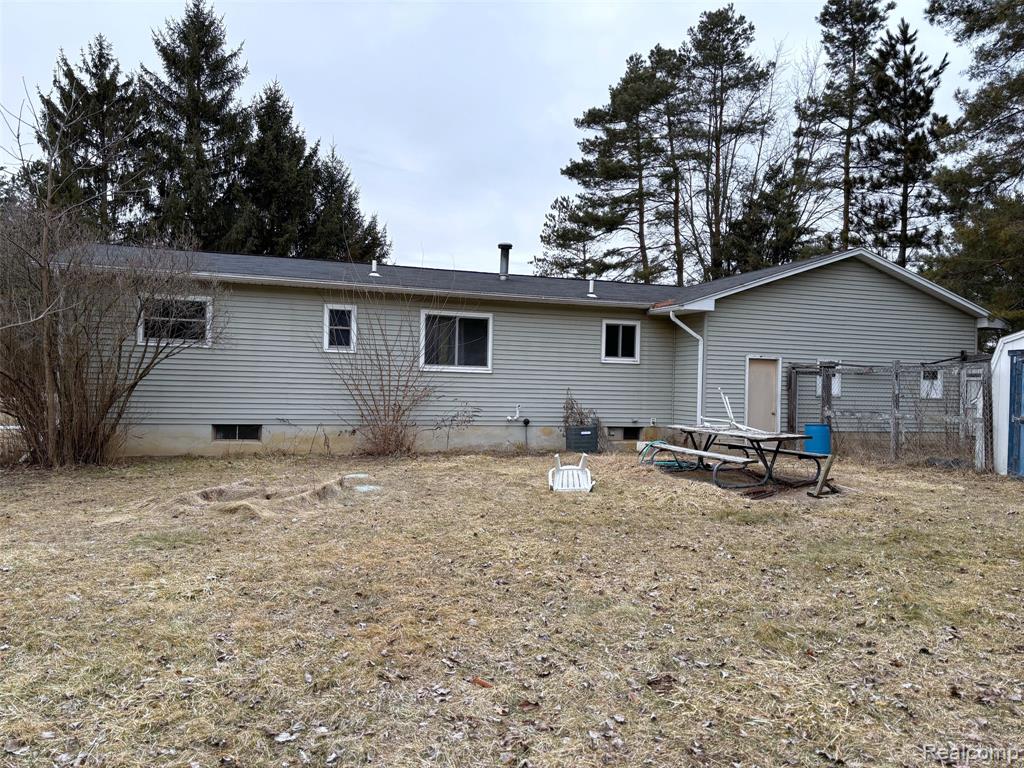 15927 Briggs Road, Chesaning, MI 48616 — Photo 8