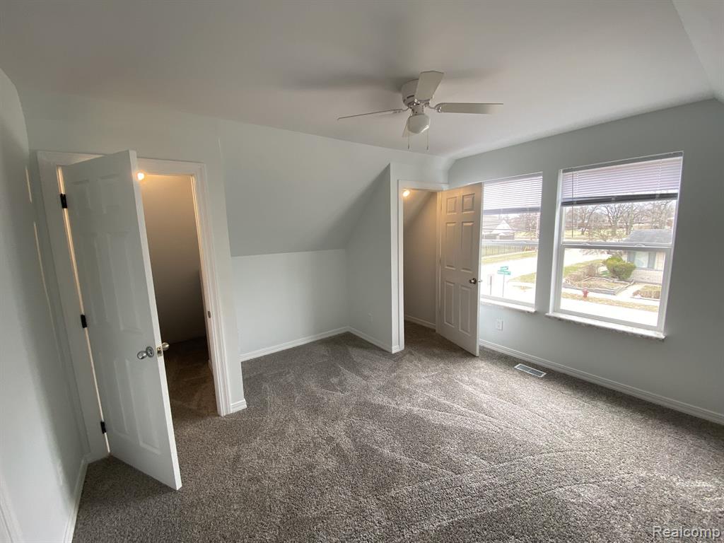 21032 WOODSIDE Avenue, Ferndale, MI 48220 — Photo 15