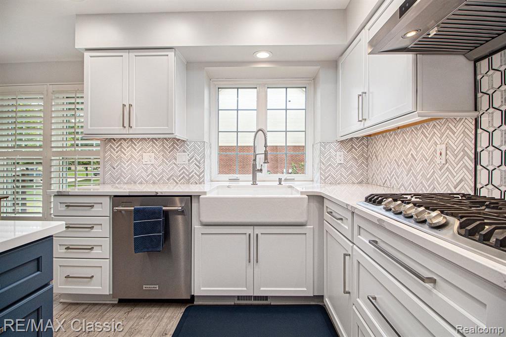 5867 HATHAWAY Road, Canton, MI 48187 — Photo 14