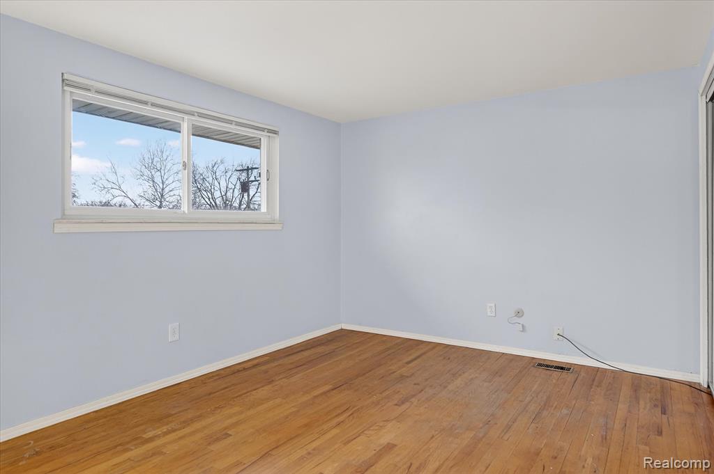 9640 Dudley Street, Taylor, MI 48180 — Photo 21