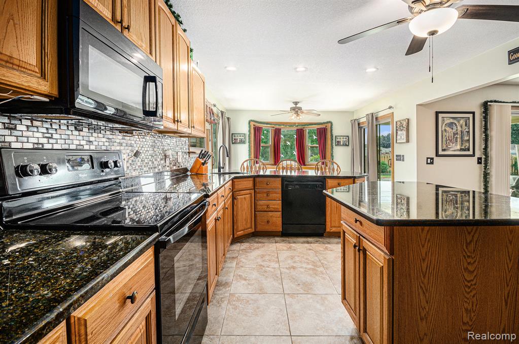 9300 Clippert Street, Taylor, MI 48180 — Photo 13