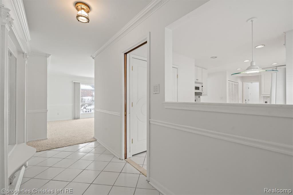 952 N Reading Road, Bloomfield Hills, MI 48304 — Photo 19