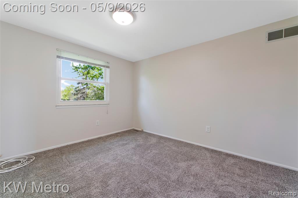477 Coldiron Drive, Rochester Hills, MI 48307 — Photo 25