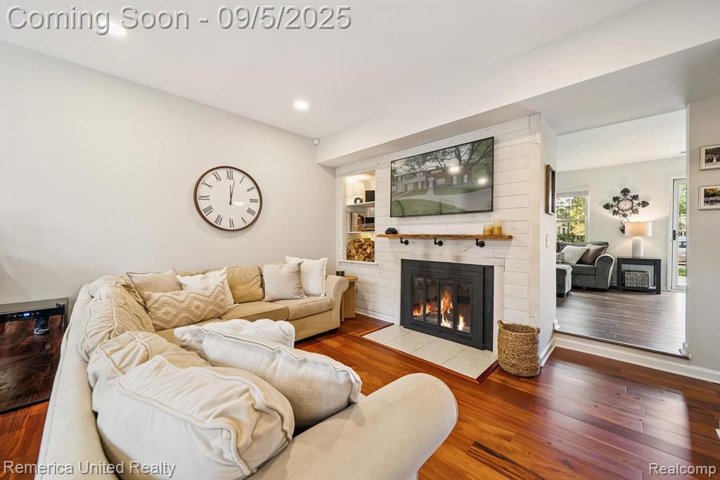 41377 Leidel Court, Northville, MI 48167 — Photo 8