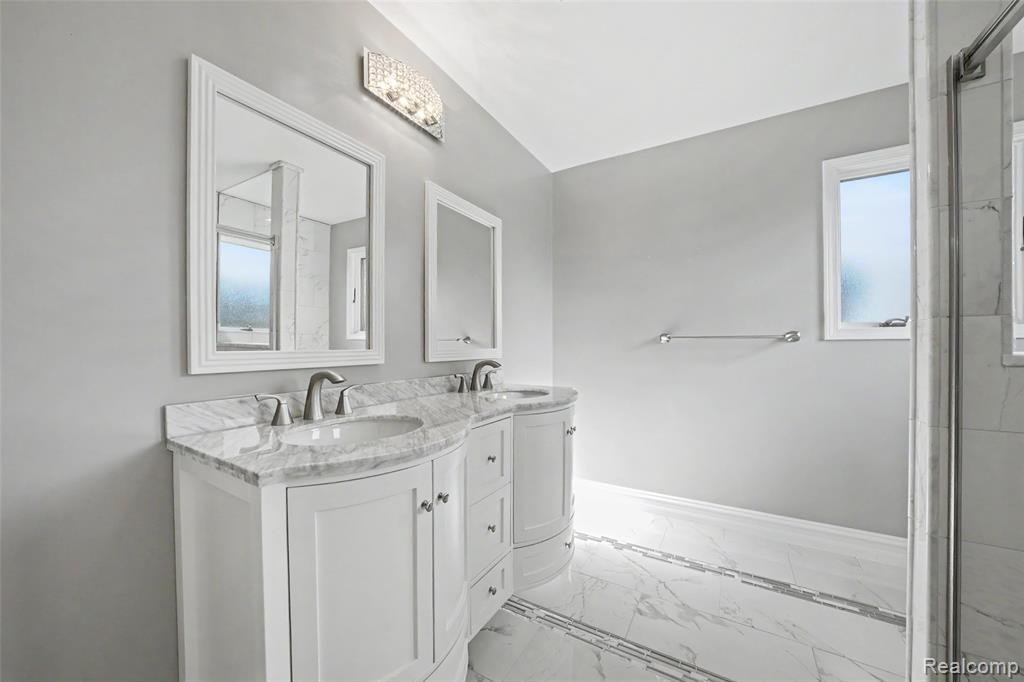 54788 Mahogany Drive, Macomb, MI 48042 — Photo 11