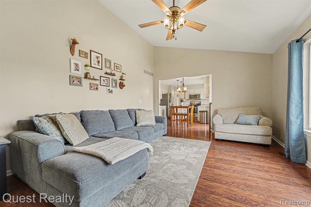 491 River Ridge Drive, Waterford, MI 48327 — Photo 6