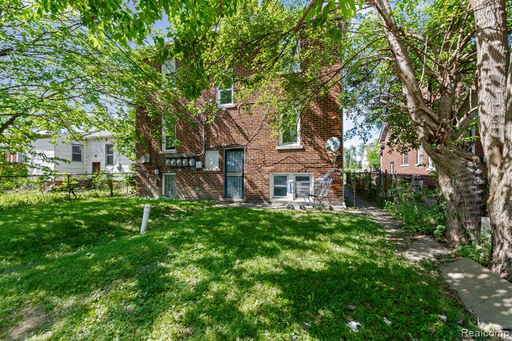 14422 Maddelein Street, Detroit, MI 48205 — Photo 5