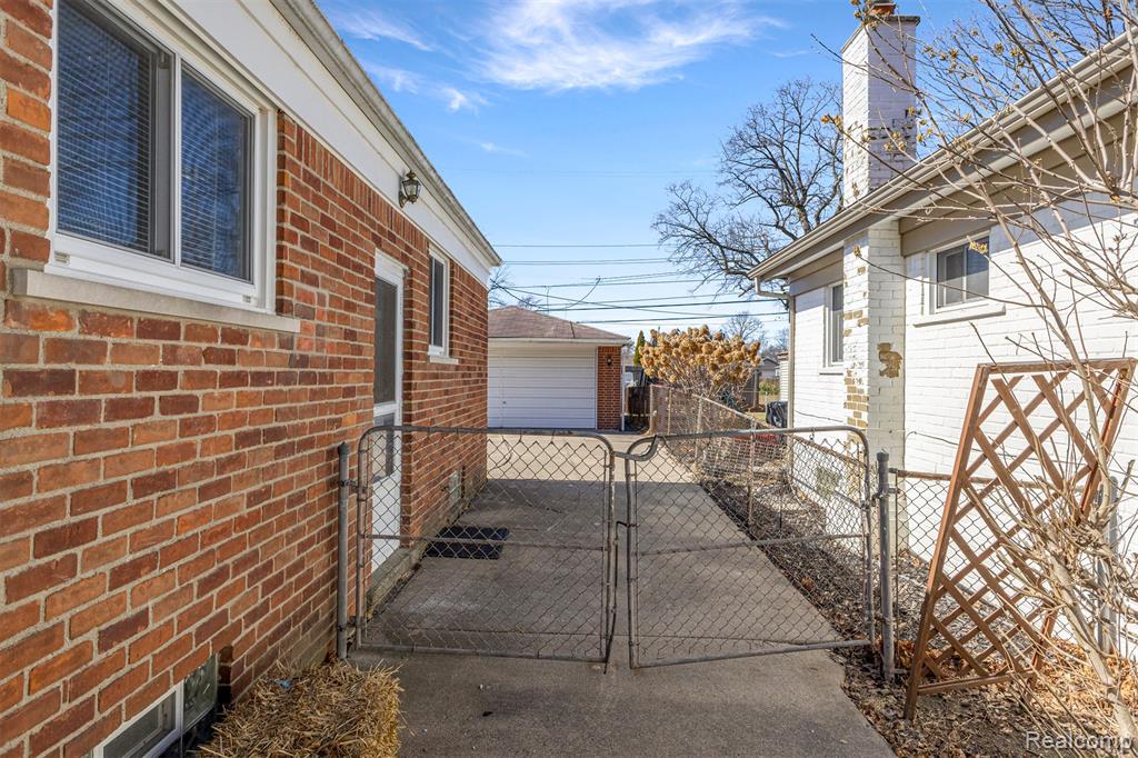 4142 Gertrude Street, Dearborn Heights, MI 48125 — Photo 42