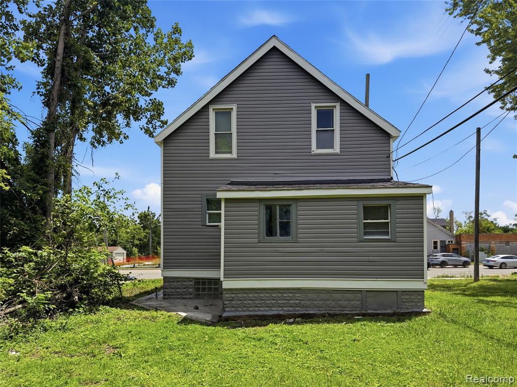 9325 E Warren Avenue, Detroit, MI 48214 — Photo 17