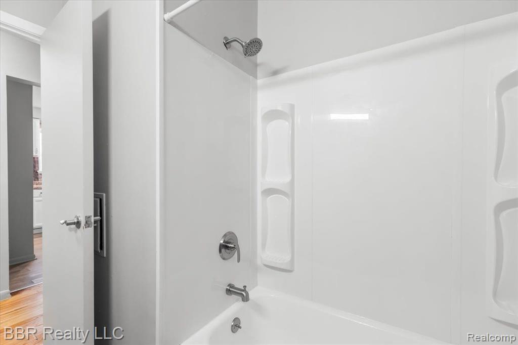 408 WHITE Avenue, Lincoln Park, MI 48146 — Photo 17