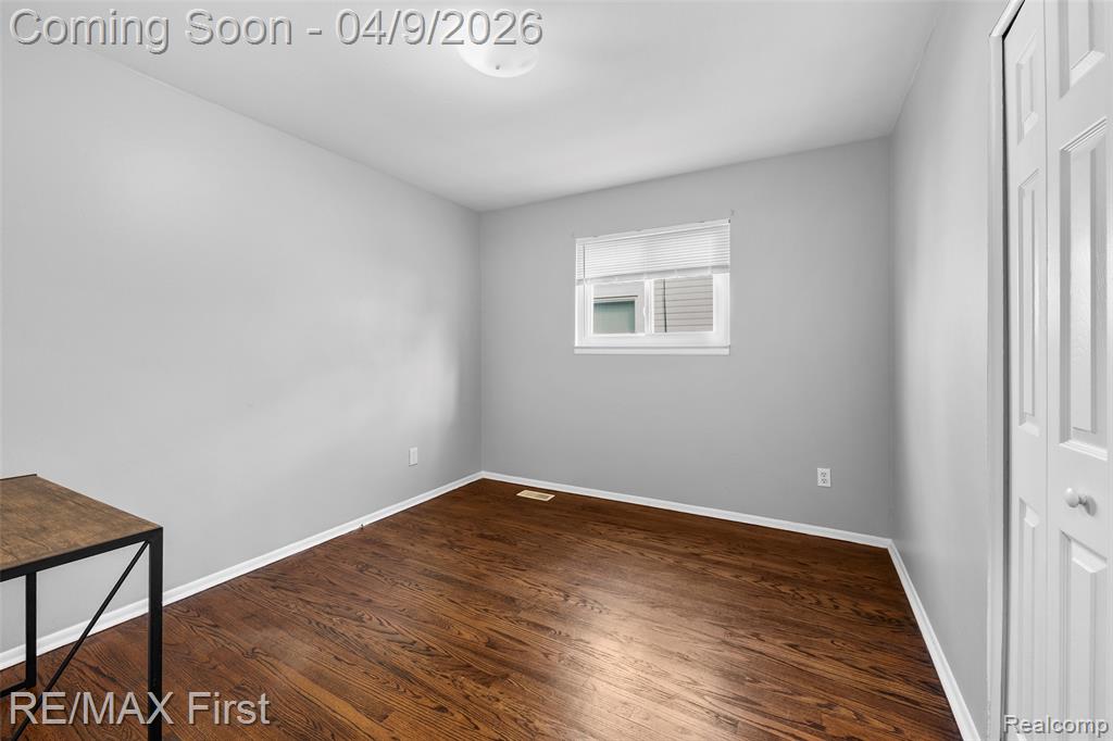 23036 COUZENS Avenue, Hazel Park, MI 48030 — Photo 13