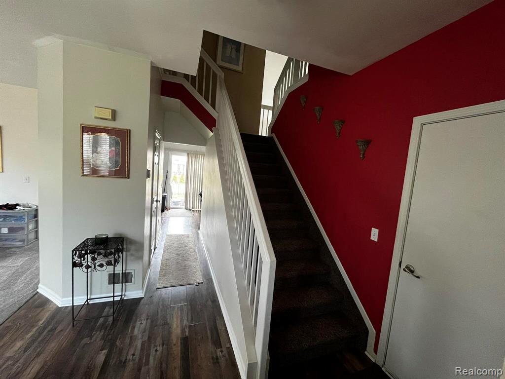 1620 Dartmoor Drive, Howell, MI 48843 — Photo 3
