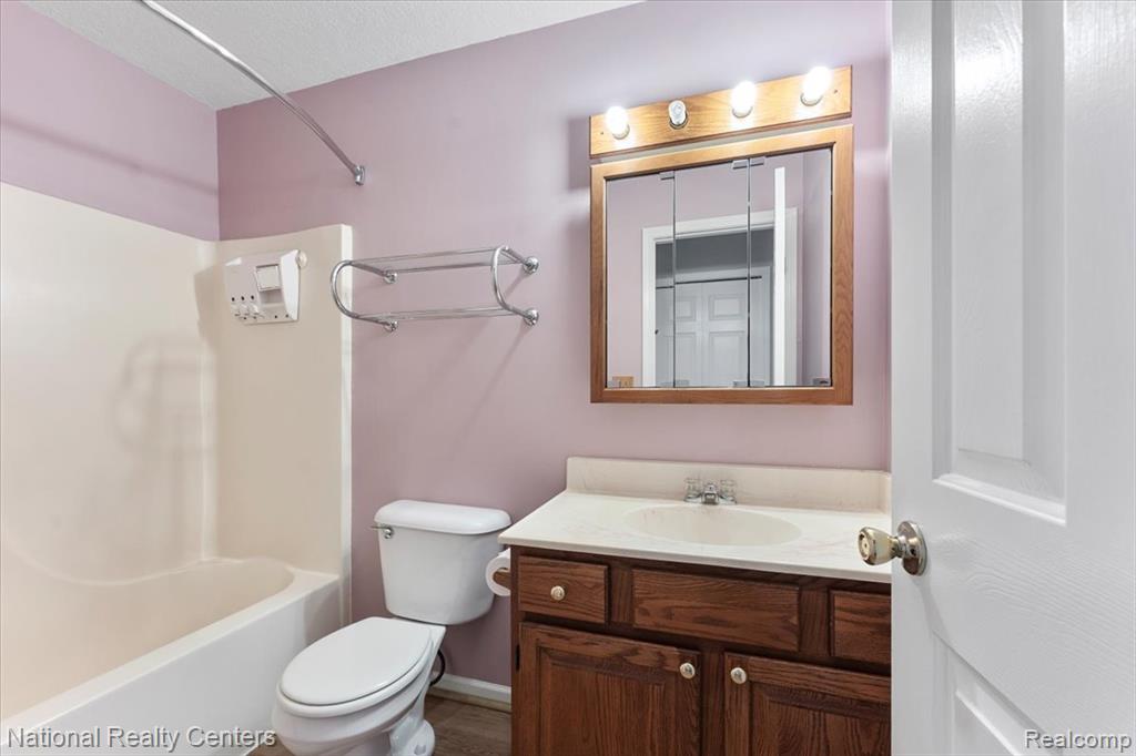 5235 Barbara Avenue, Trenton, MI 48183 — Photo 22