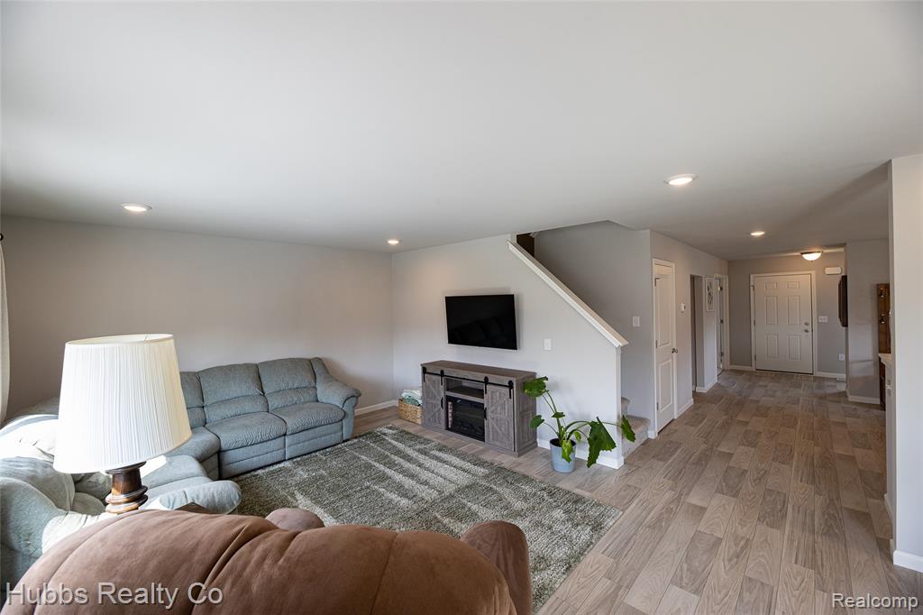 7340 Westminster Circle, Grand Blanc, MI 48439 — Photo 33
