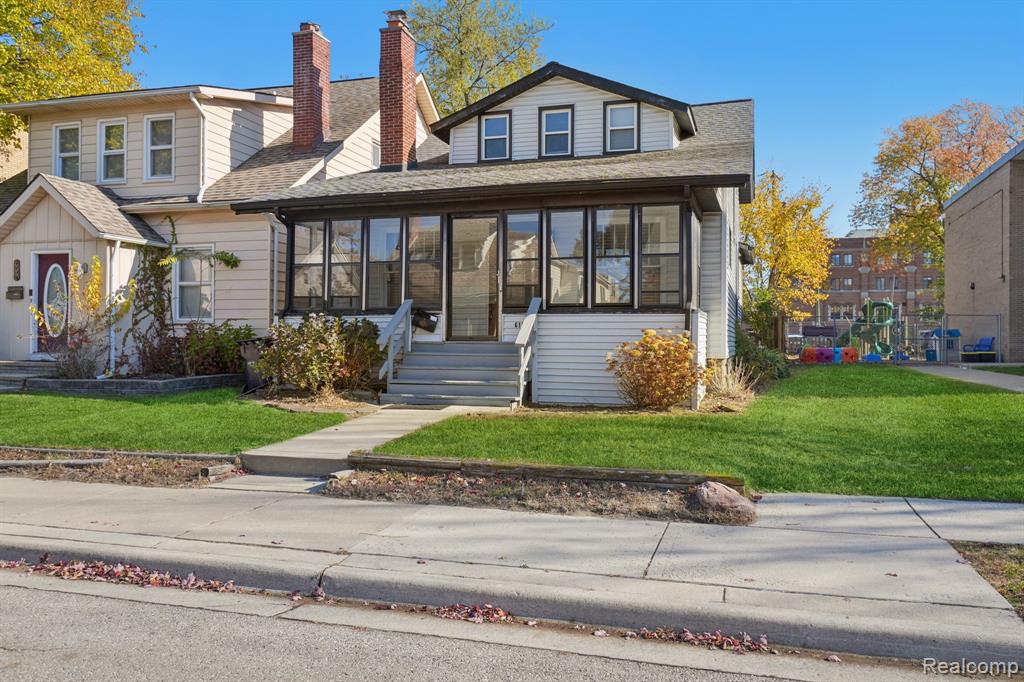 611 S West Street, Royal Oak, MI 48067 — Photo 2