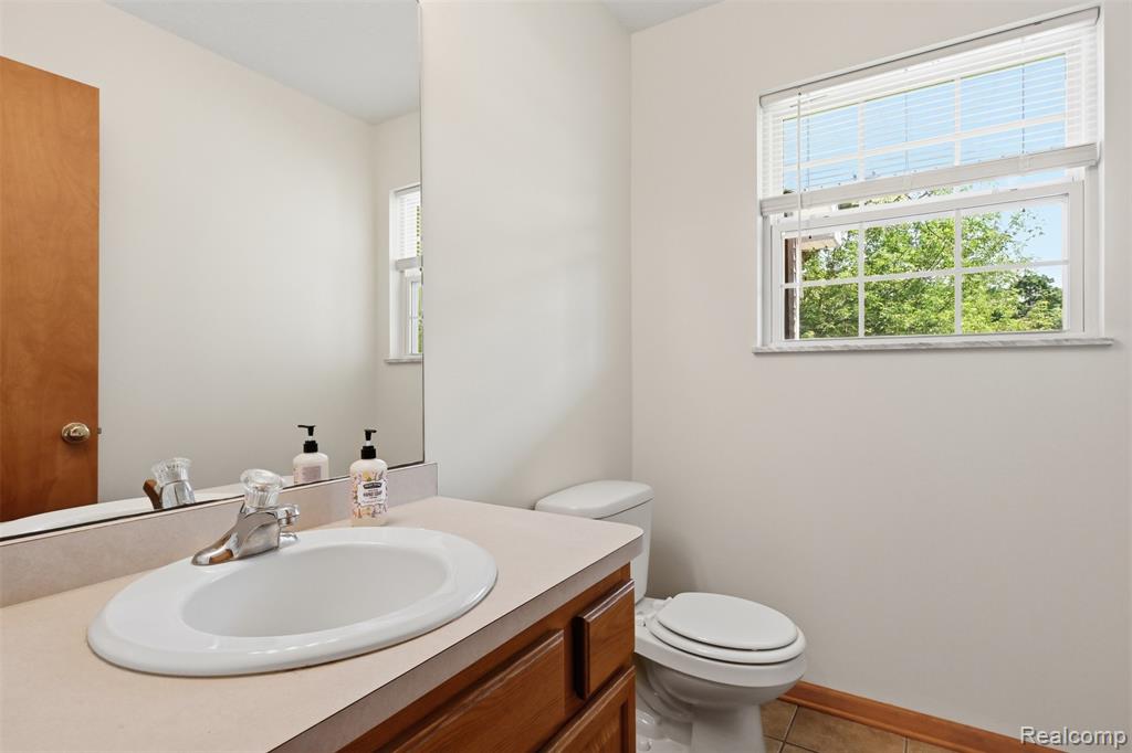 4482 Pleasant Valley Road, Brighton, MI 48114 — Photo 13