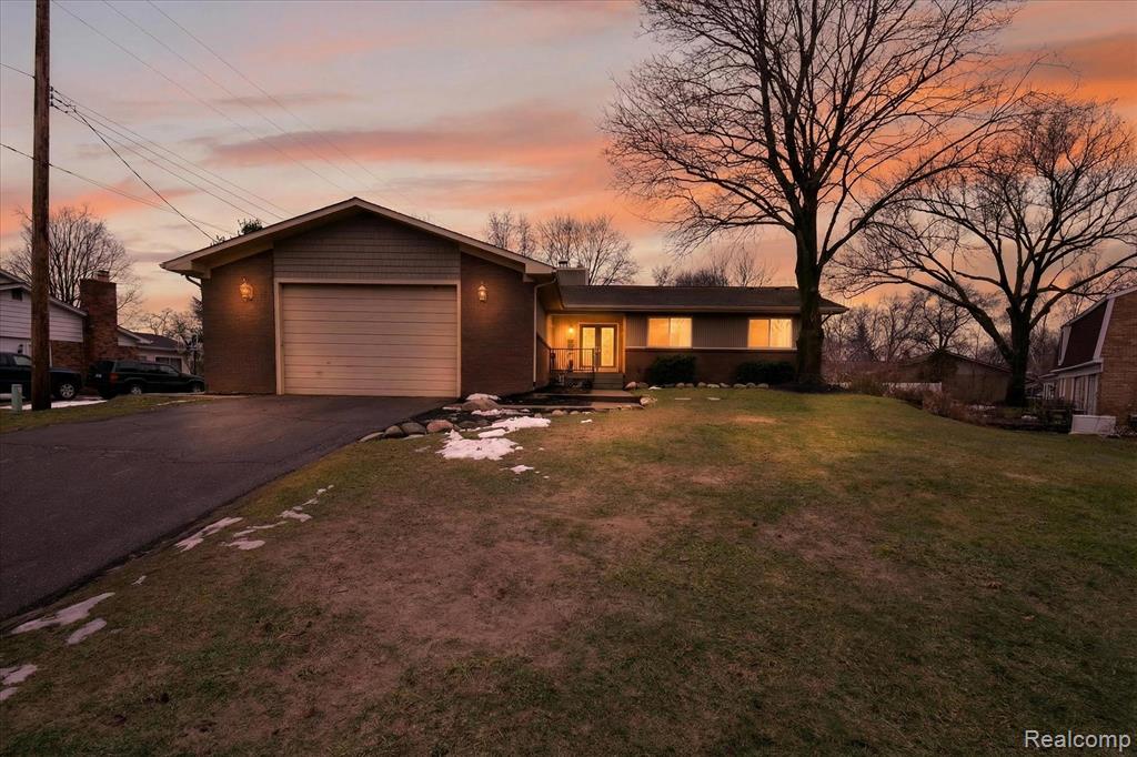 9474 Steephollow Drive, White Lake, MI — Photo 2