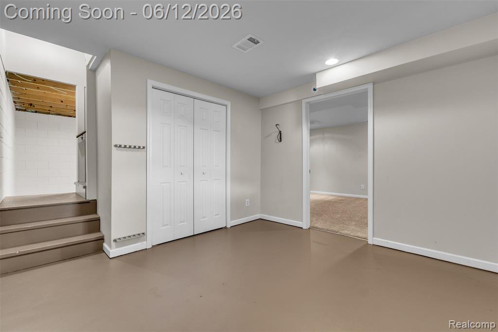 920 Hickory Ridge Circle, Milford, MI 48380 — Photo 34