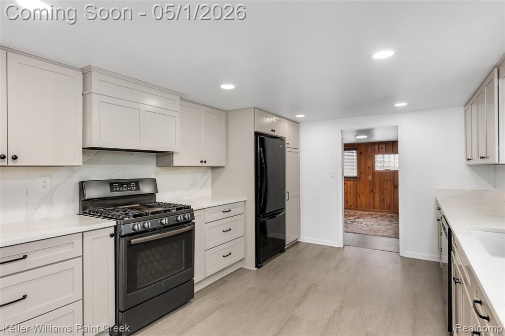 17469 Doris, Fraser, MI 48026 — Photo 5