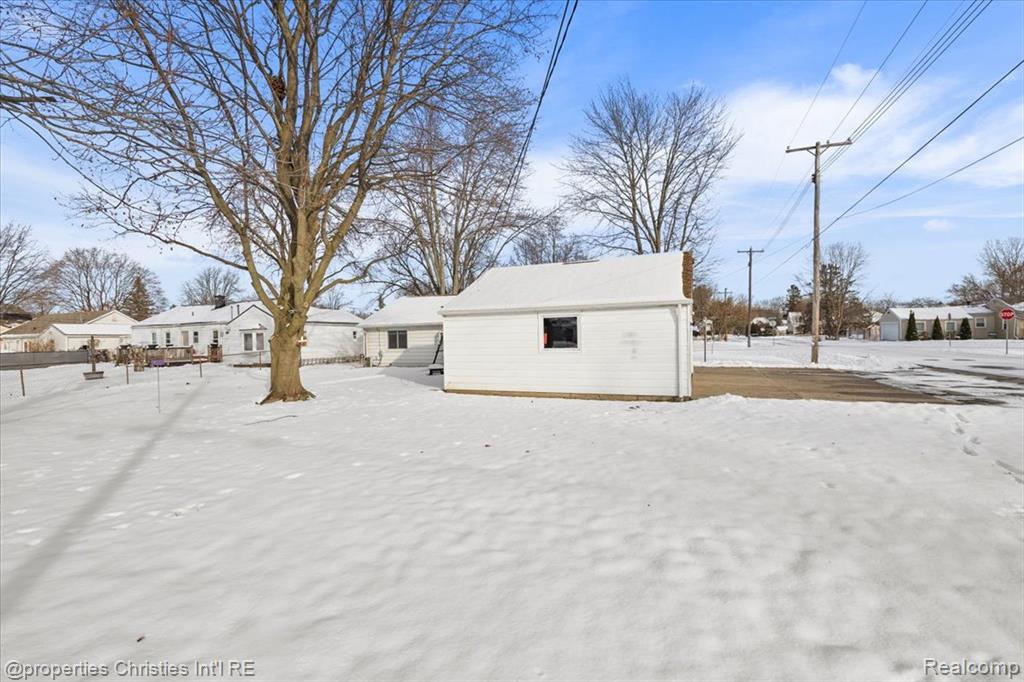 9005 Marlowe Avenue, Plymouth, MI 48170 — Photo 27