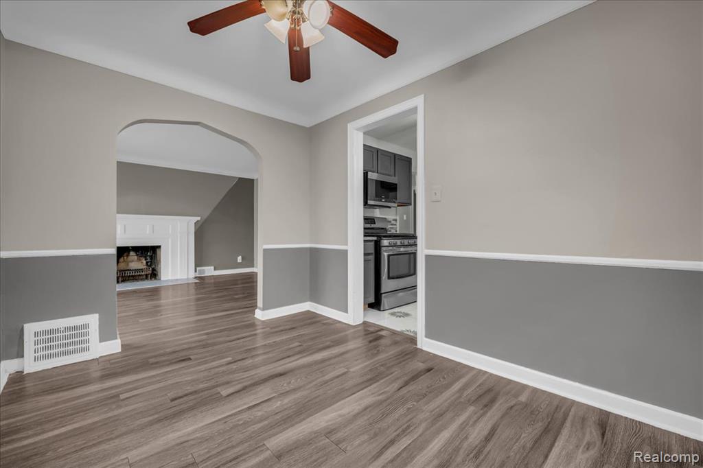 8882 Warwick Street, Detroit, MI 48228 — Photo 9
