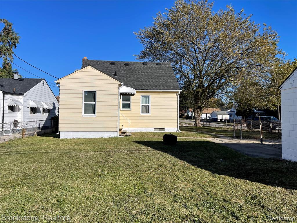 8144 Jewett Avenue, Warren, MI 48089 — Photo 6