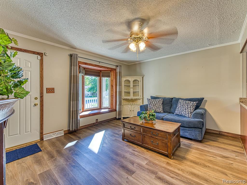 6676 Syracuse Street, Taylor, MI 48180 — Photo 4