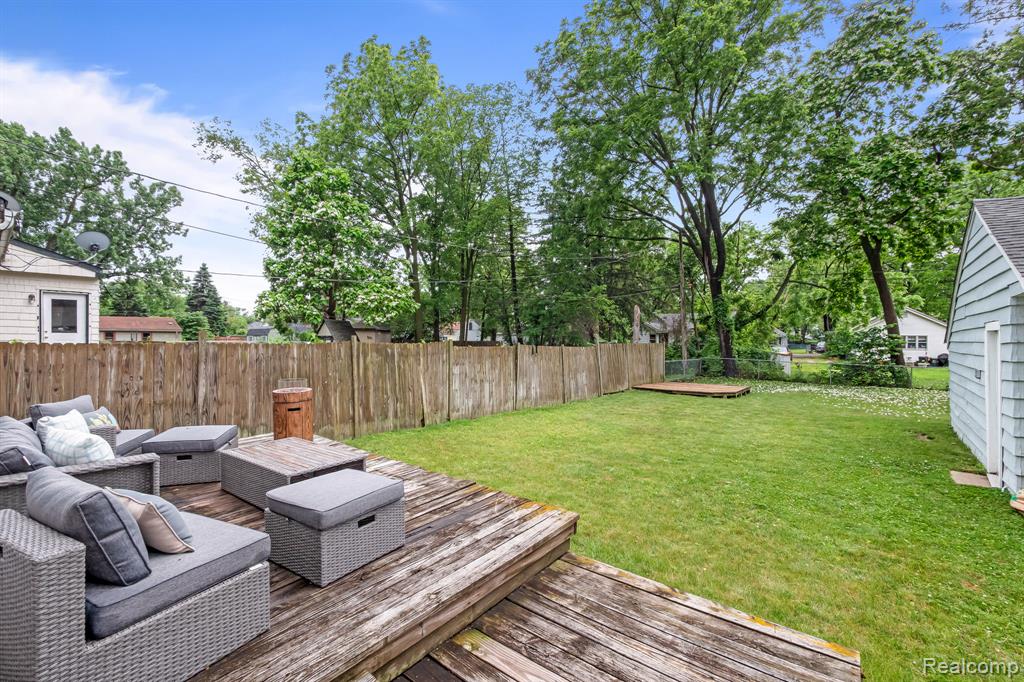 94 S Tilden Avenue, Waterford, MI 48328 — Photo 19