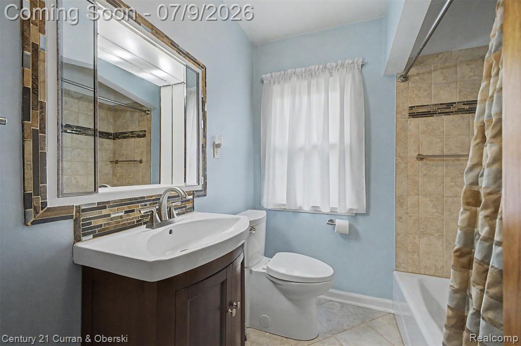 6999 Fenton Street, Dearborn Heights, MI 48127 — Photo 18