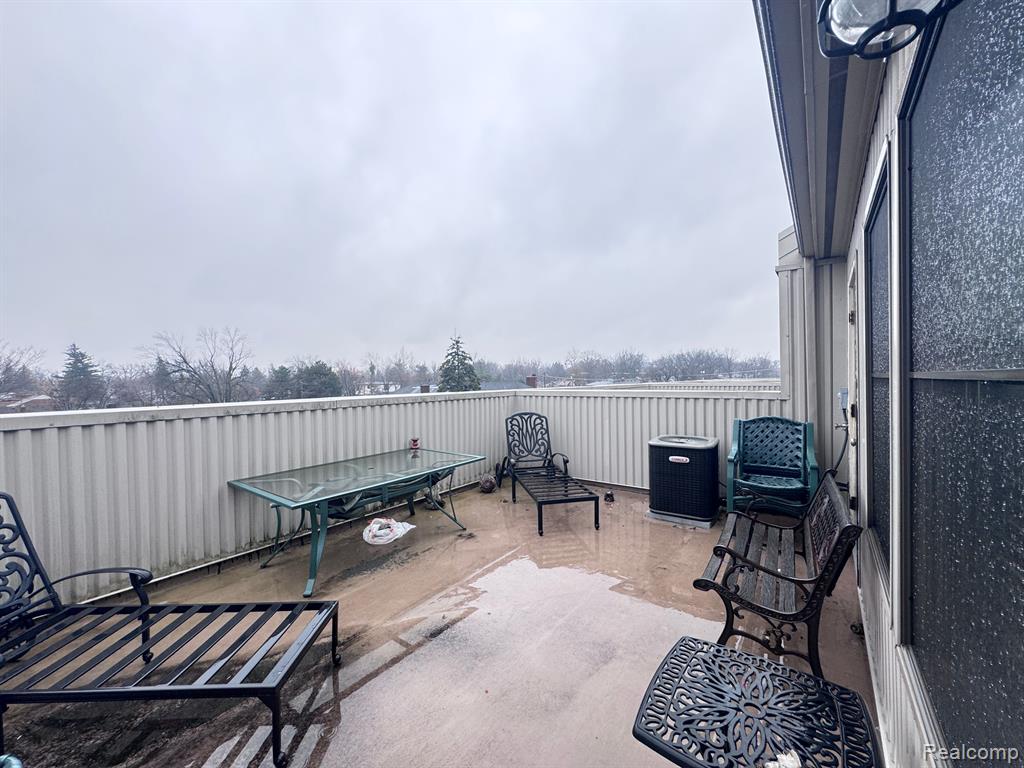 674 W 11 MILE Road, Royal Oak, MI 48067 — Photo 36
