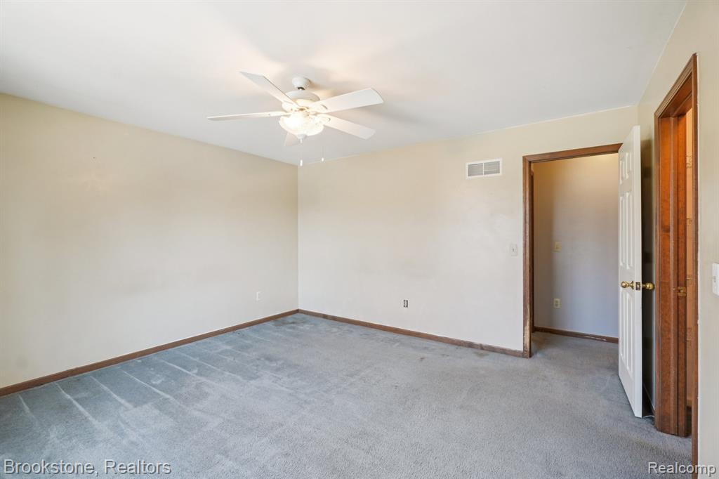 4207 Sunburst Avenue, Waterford, MI 48329 — Photo 22
