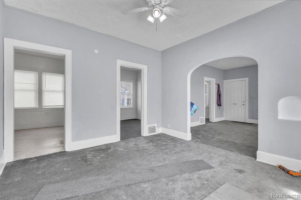 3945 Lenox Street, Detroit, MI 48215 — Photo 9