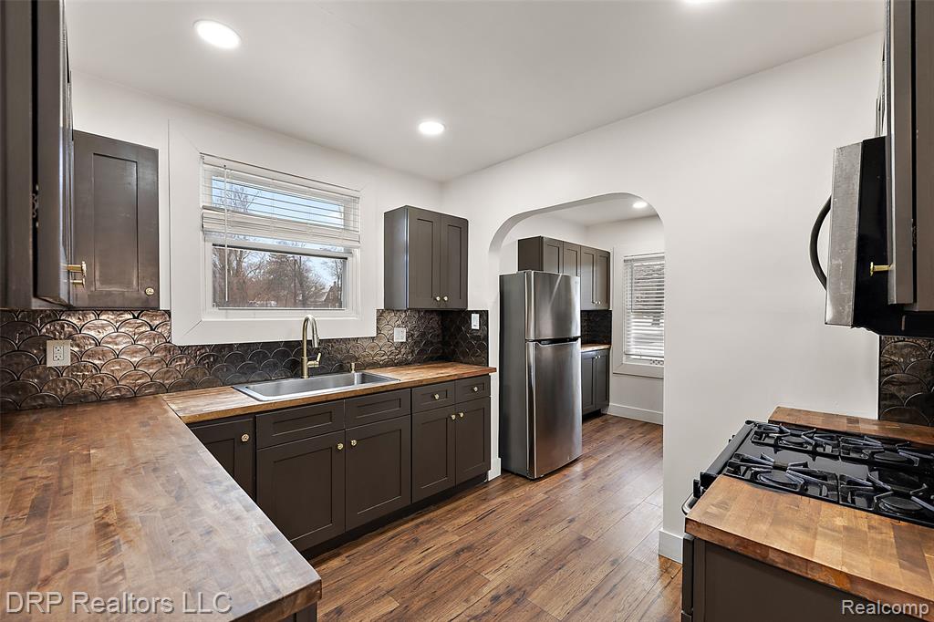 14974 Cheyenne Street, Detroit, MI 48227 — Photo 9