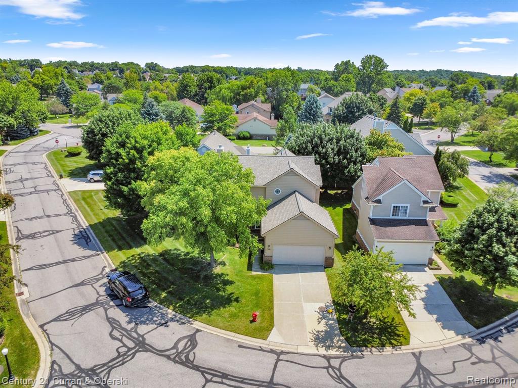 41665 CHARLESTON Lane, Novi, MI 48377 — Photo 50