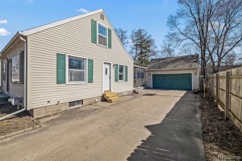 2212 Virginia Street, Midland, MI 48642 — Photo 5
