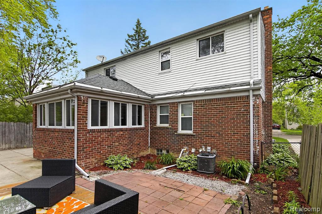 23125 Church Street, Oak Park, MI 48237 — Photo 31