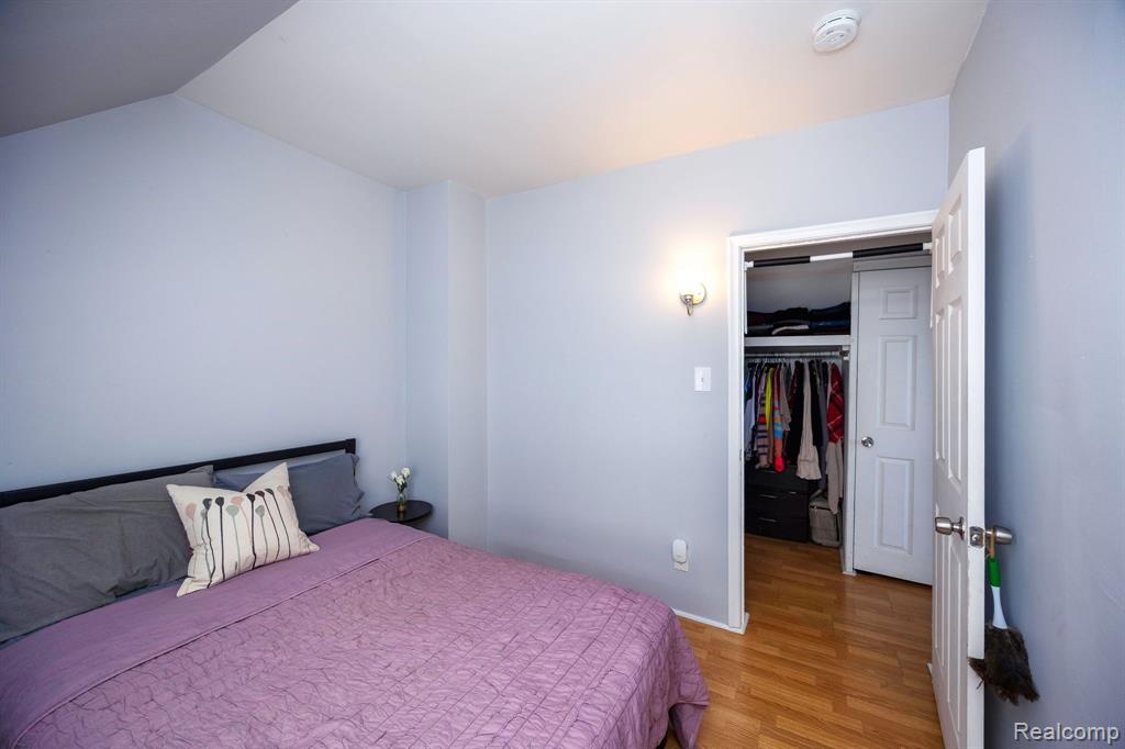 569 CLEOPHUS Parkway, Lincoln Park, MI 48146 — Photo 25
