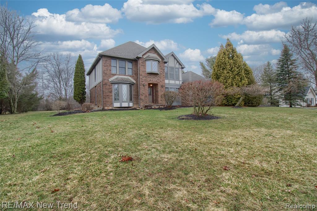7252 STEEPLECHASE Drive, Saline, MI 48176 — Photo 2
