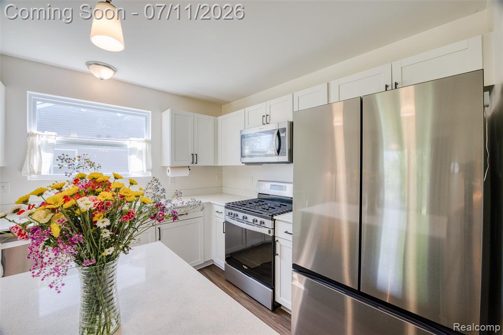 10125 Swan Lake Circle, Ypsilanti, MI 48197 — Photo 17