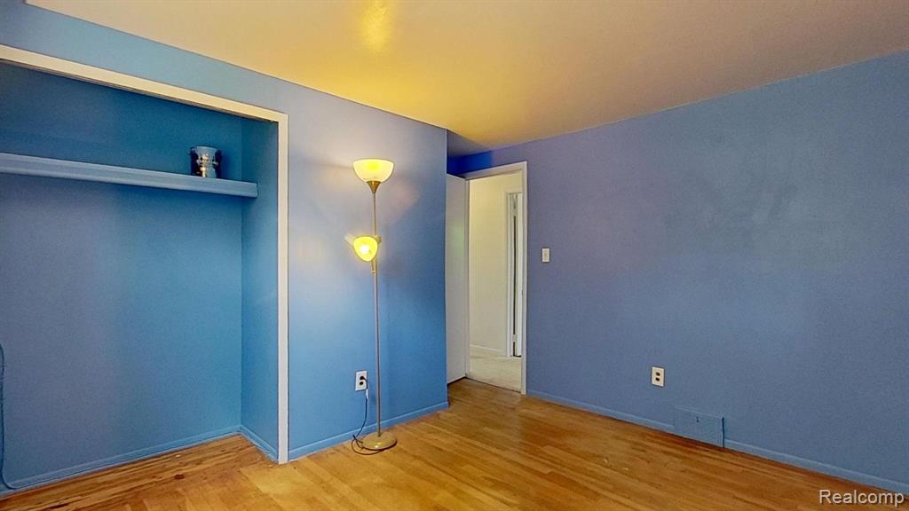 8252 Tinkler Road, Sterling Heights, MI 48312 — Photo 35