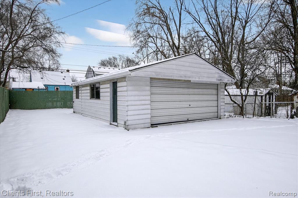 4403 Biddle Street, Wayne, MI 48184 — Photo 32