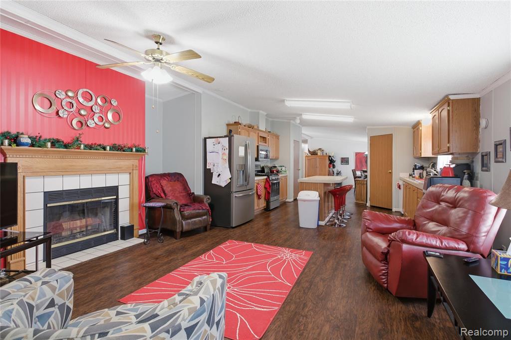 9857 Rembrandt Way, Fenton, MI 48430 — Photo 27