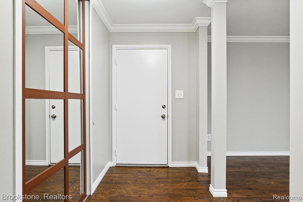 359 CONCORD PL, Unit 3, Bloomfield Hills, MI 48304 — Photo 2
