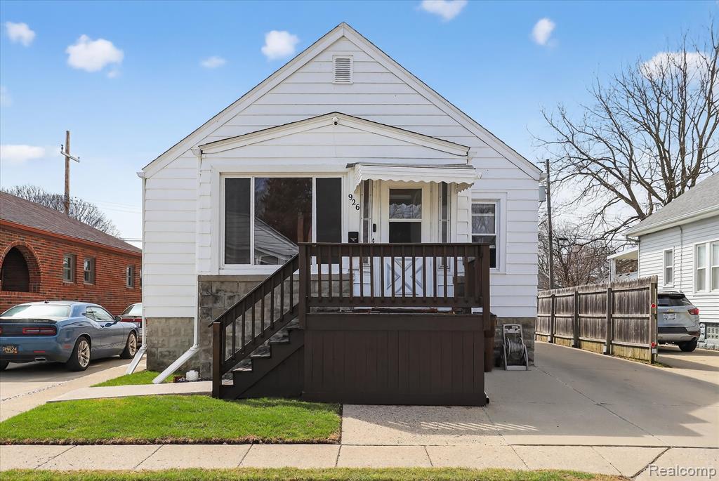 926 Kentucky Court, Monroe, MI 48161 — front exterior