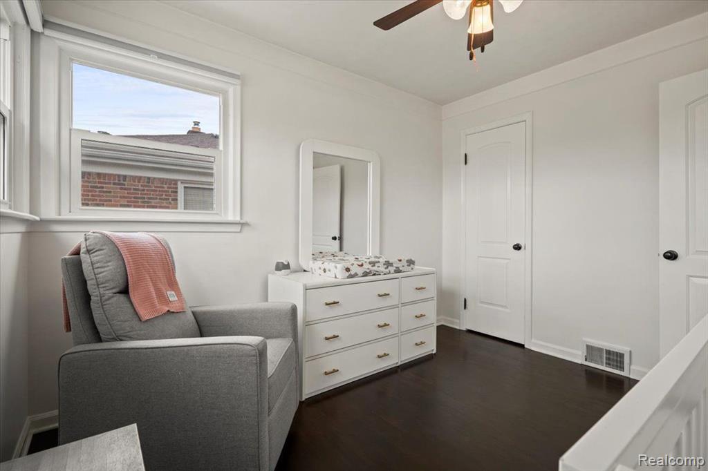 524 E LA SALLE Avenue, Royal Oak, MI 48073 — Photo 30