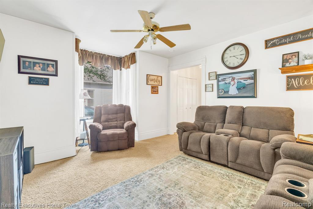 727 Minnie Street, Port Huron, MI 48060 — Photo 10