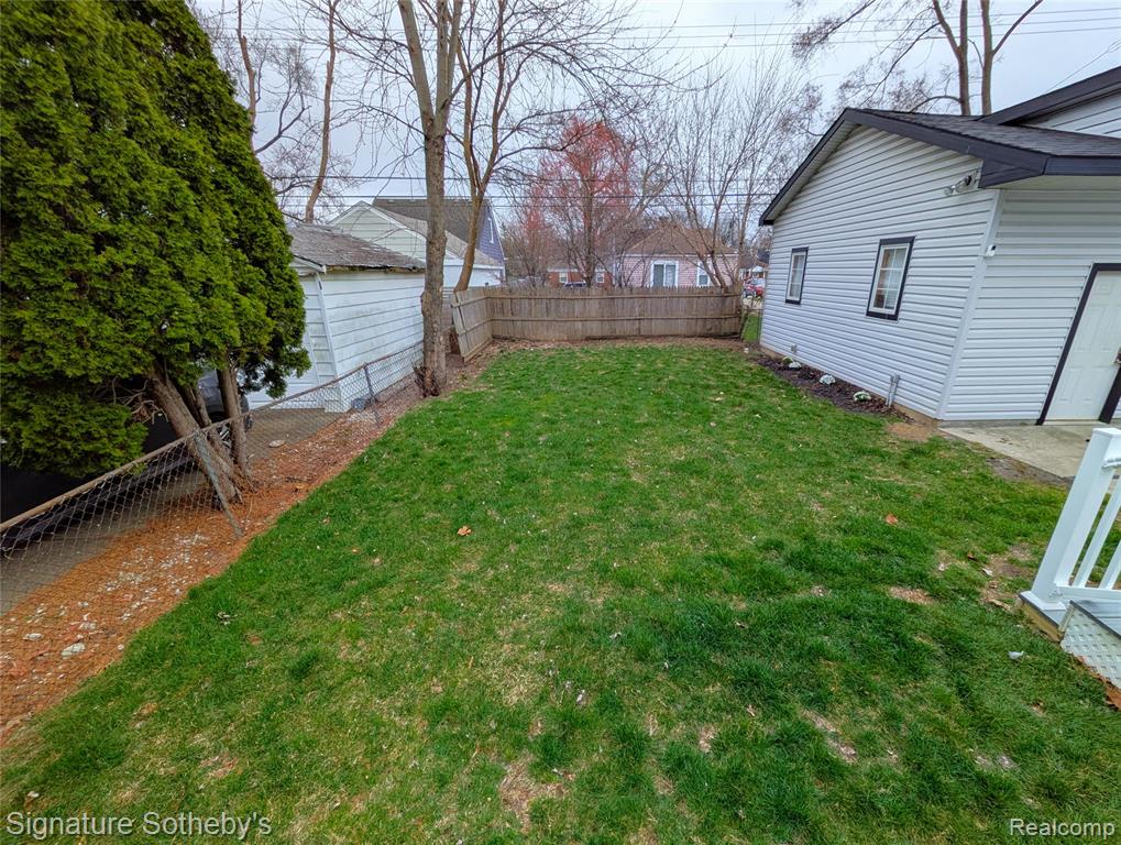2059 Columbia Road, Berkley, MI 48072 — Photo 34