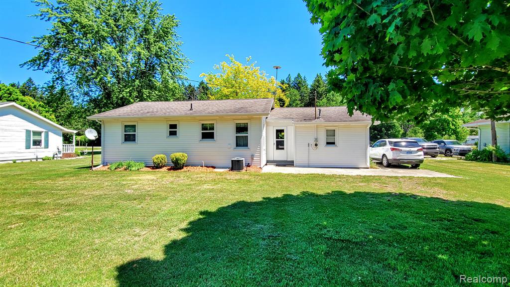 10494 S GRAHAM Road, St. Charles, MI 48655 — Photo 16